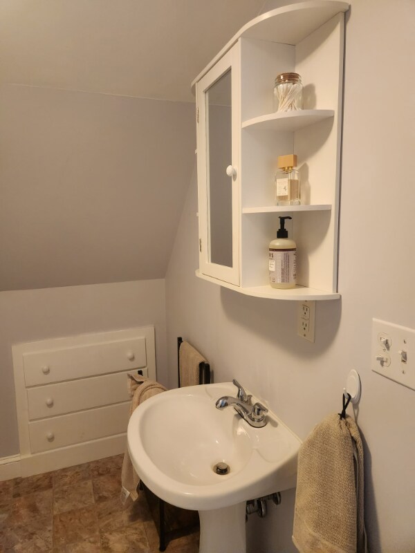 Photo - 8 Winthrop Ave