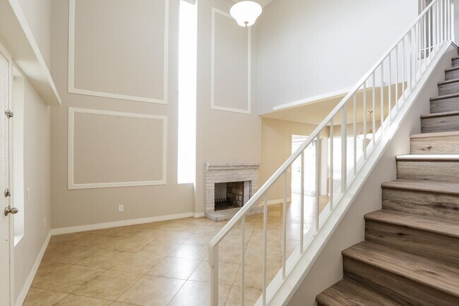 Photo - 7030 S 42nd St