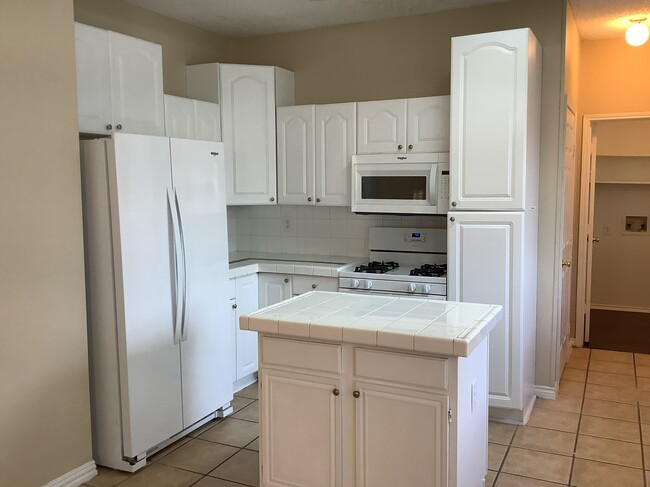 Photo - 1213 Calvert Dr