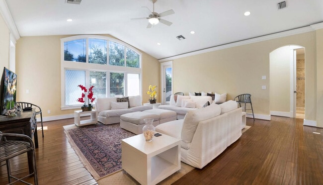Photo - 445 Palm River Blvd Unit SI ID1534811P