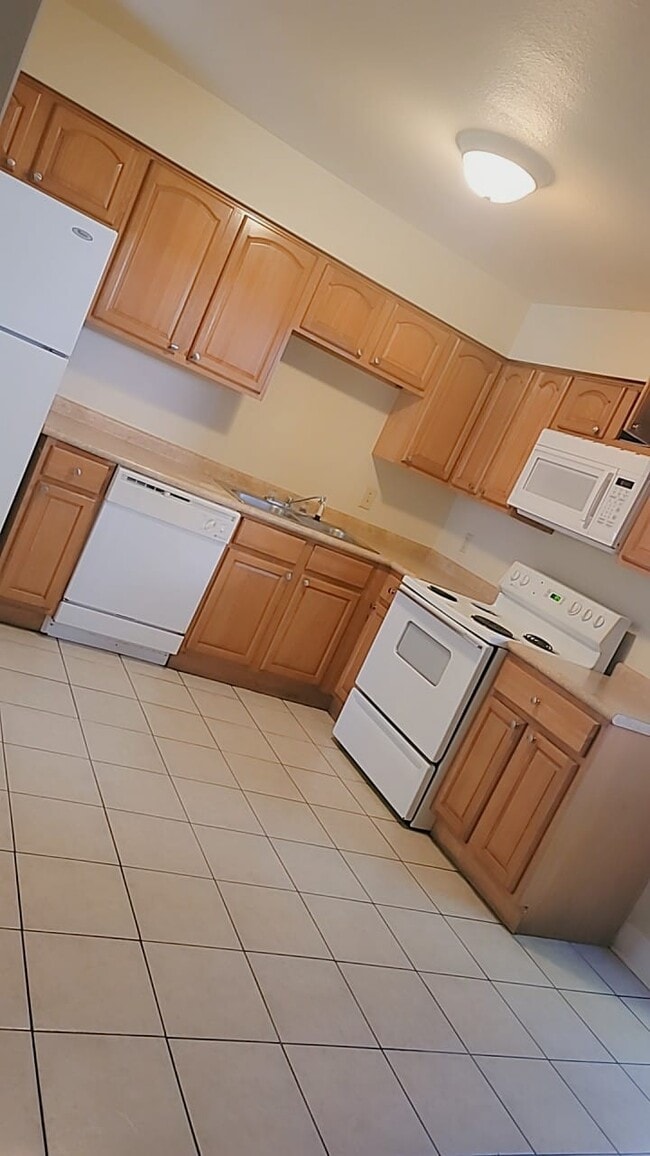 Photo - 3705 Simone Garden St Unit B