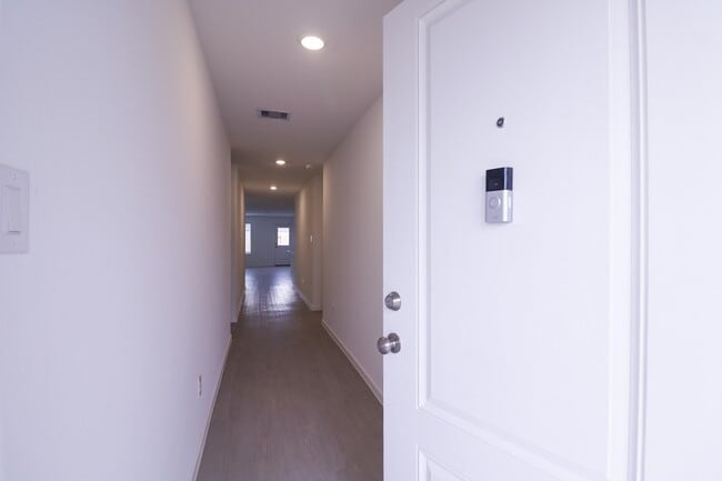 Photo - 2511 Night Emerald Dr