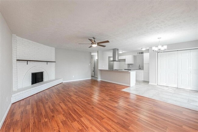 Building Photo - 330 Tara Plantation Dr