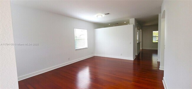 Photo - 4451 Laurel Pl