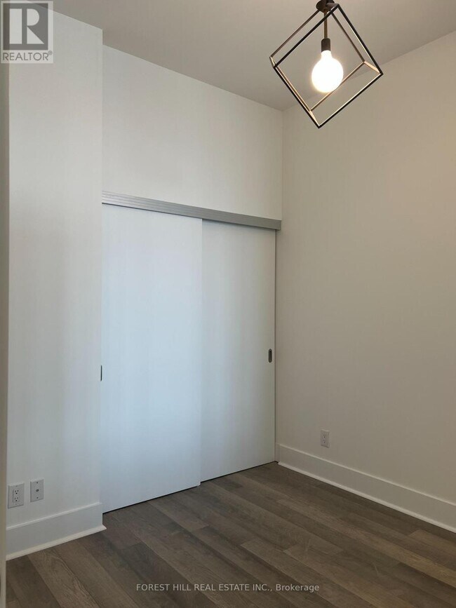 Photo - 32 Davenport Rd Unit 2105