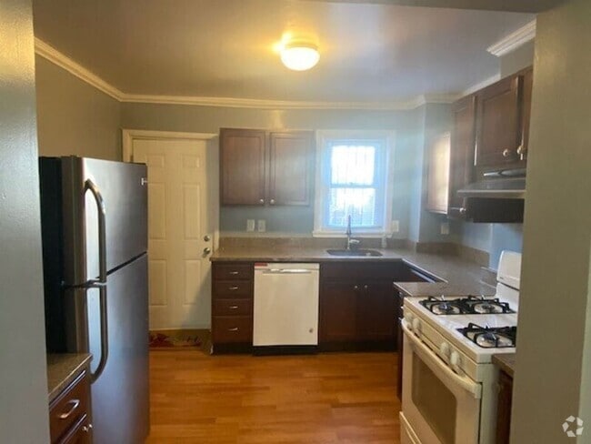 Building Photo - 1127 Cleveland St Rental