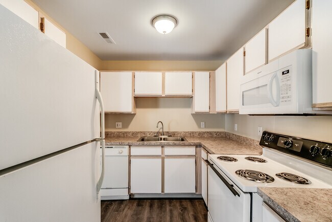 Photo - Alana Woods II Apartments