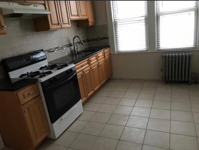 314 Kerrigan Blvd Unit 1R