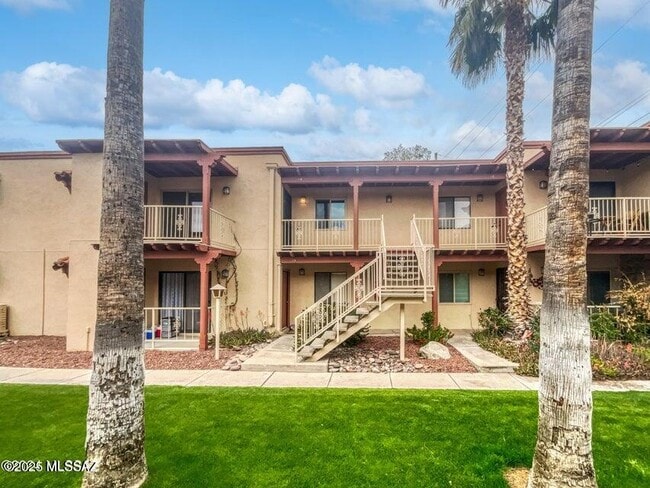 Photo - 3357 N Country Club Rd Unidad # 14