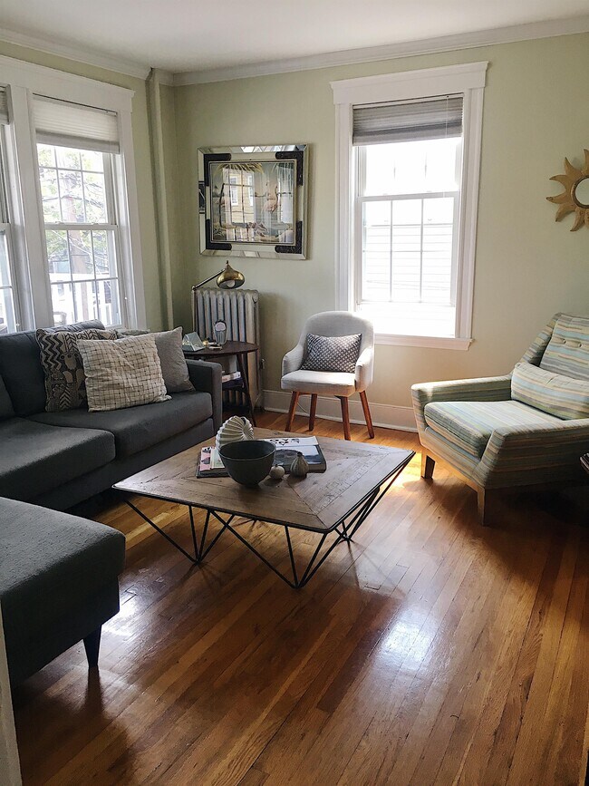 Photo - 52 Dimick St