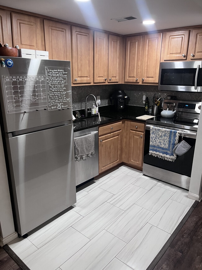 Photo - 1124 25th St NW Unidad Westminster Court