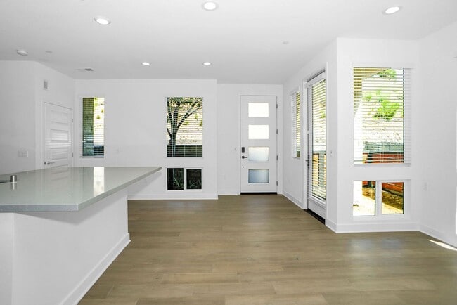 Photo - 10881 McCan Ct