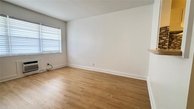 Photo - 62 Andover C Unit 62