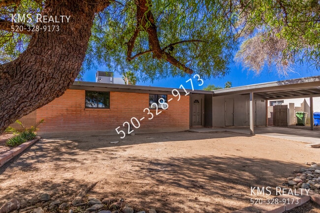 Photo - 2426 S Palm Springs Dr