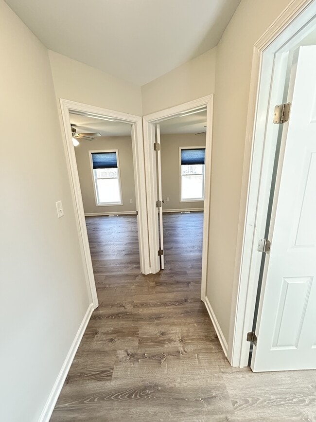 Photo - 435 Wakefield Dr