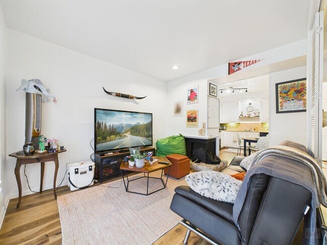 Building Photo - 2529 Rio Grande St Unit 24