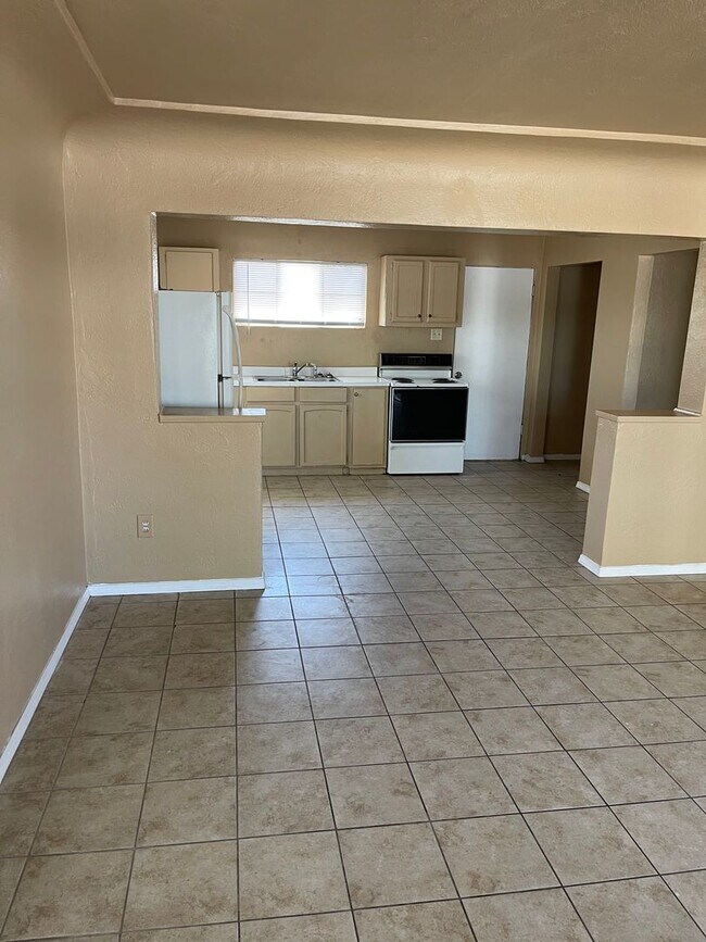 1406 S Espina St Unit #1
