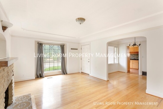 Photo - 5905 NE 33rd Ave