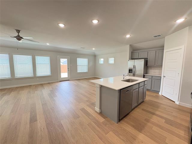 Photo - 320 Arcane St