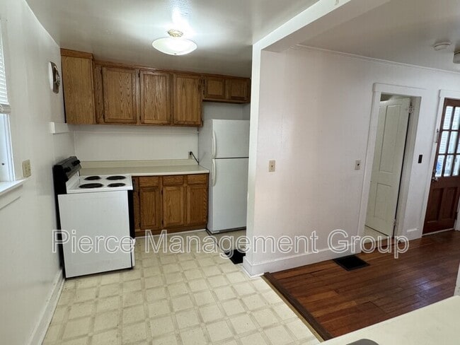 Photo - 26 Elm St Unit 2