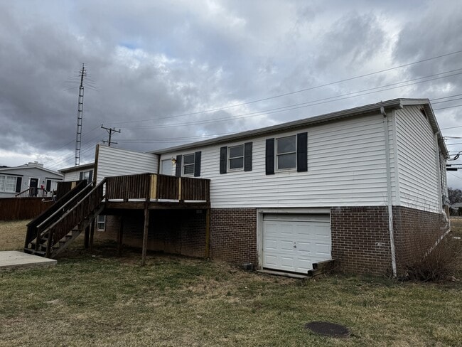 Photo - 110 Paynes Ford Rd