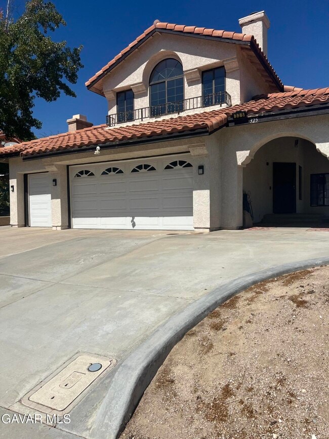 Photo - 325 Rainbow Terrace