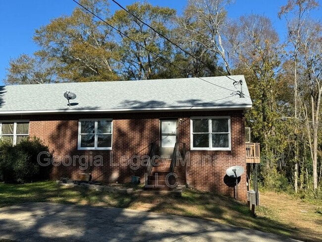 Photo - 724 Belmont St