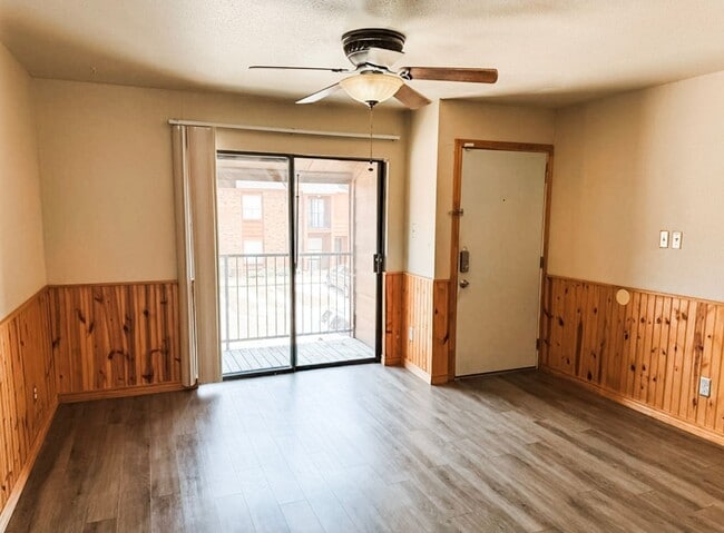 Photo - Adorable 2/2 Condo Available For Immediate... Unit 90