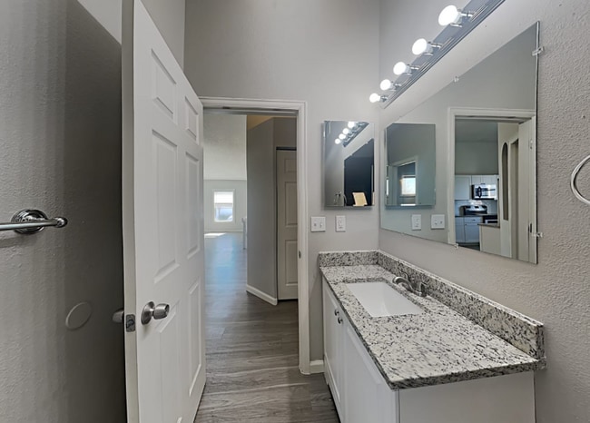 Photo - 16633 Blue Mist Cir