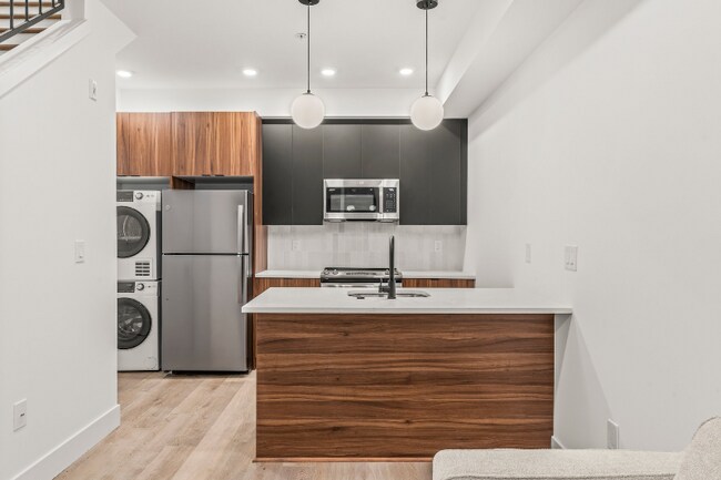 Photo - 4710 Woodland Ave Condo Unit A101