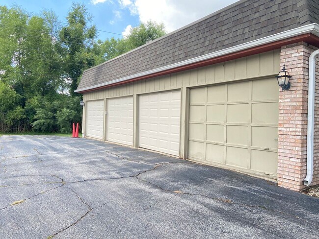 Photo - 2 Bedroom Condo In Schererville