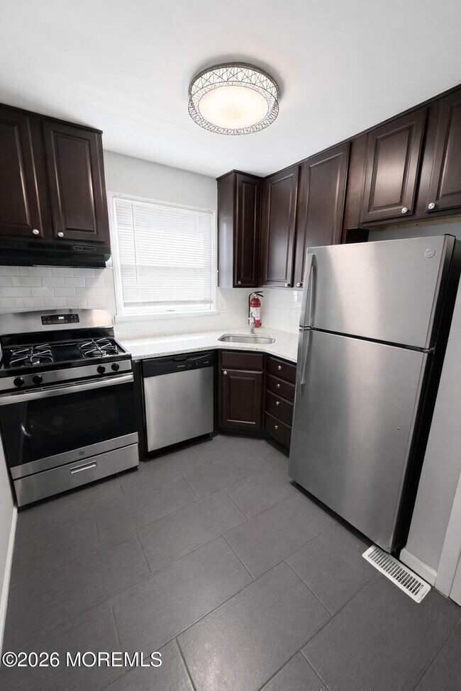 Photo - 18 Ginger Ct