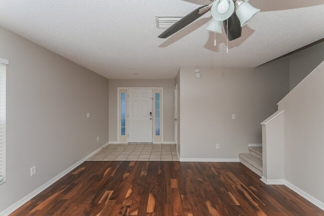 Photo - 6637 Summer Haven Dr