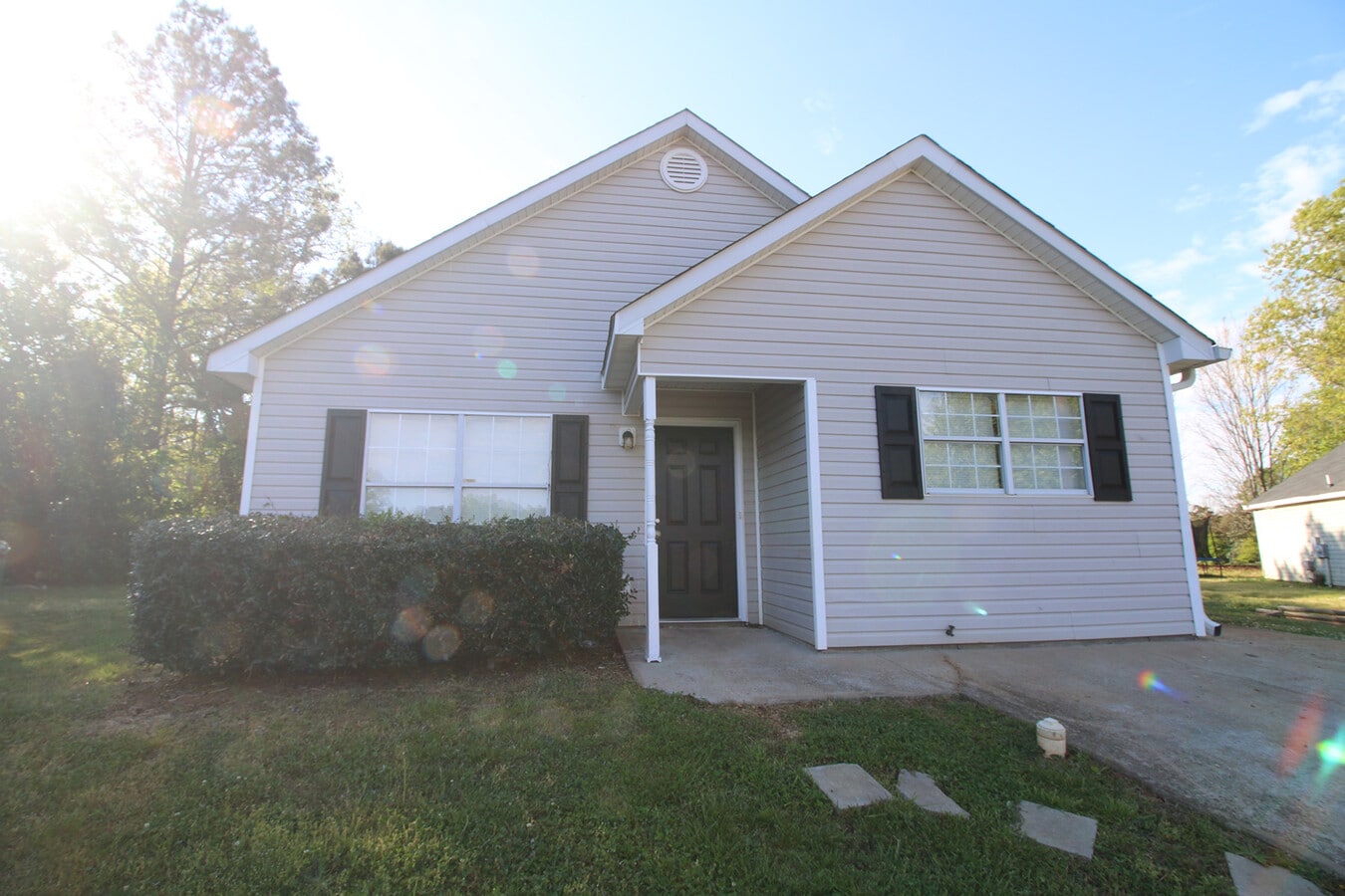 Photo - 113 Shandon Ln