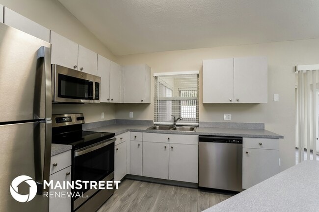 Photo - 126 SE 7th St