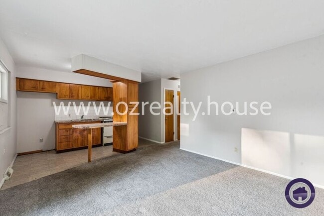 Photo - 4111 Parrakeet Ave