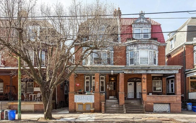 Building Photo - 922 S 49th St Unit 2