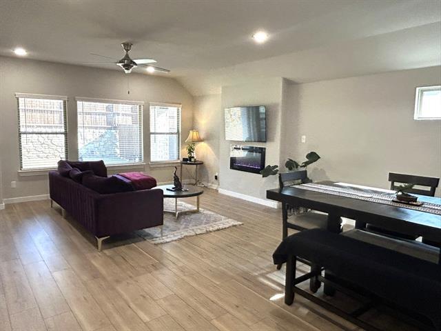 Photo - 4913 Pebblewood Dr