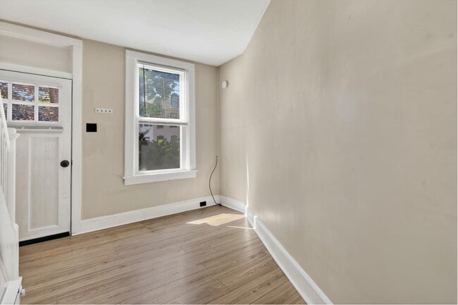 Photo - 245 New Holland Ave