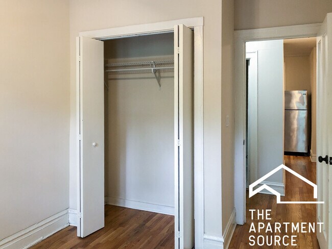 Photo - 2177 W Giddings St Unidad 1A