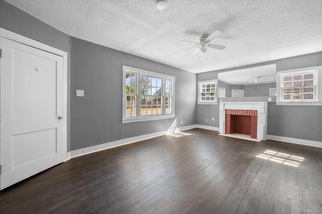 Photo - 2402 Avenue U