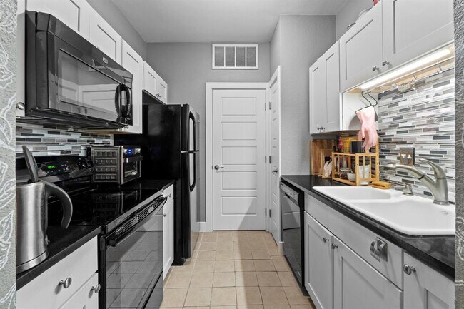 Photo - 2804 Rio Grande St Unit 206
