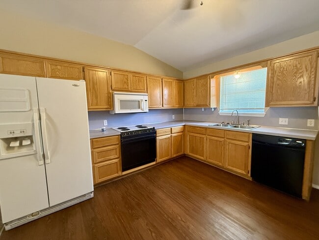 Photo - 2408 Cimmaron Dr