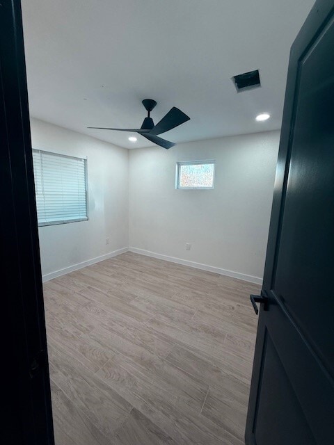 Photo - 206 E 33rd St Unidad 8