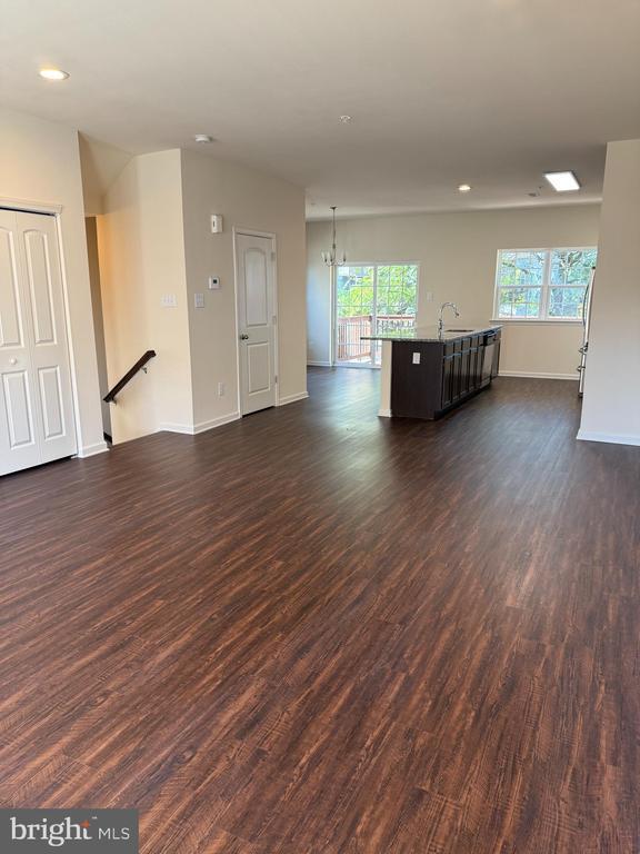 Photo - 107 Mercer Ct