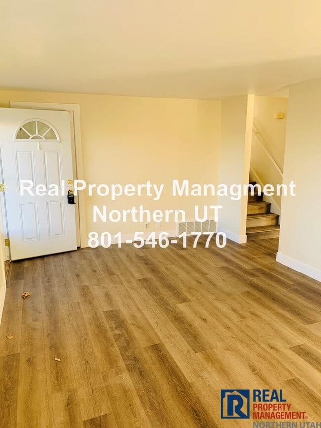 Photo - 4 Bedroom 1.5 Bath Riverdale Home Available!