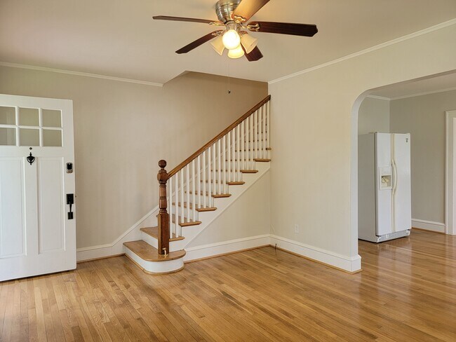 Photo - 69 Greenbriar Ave