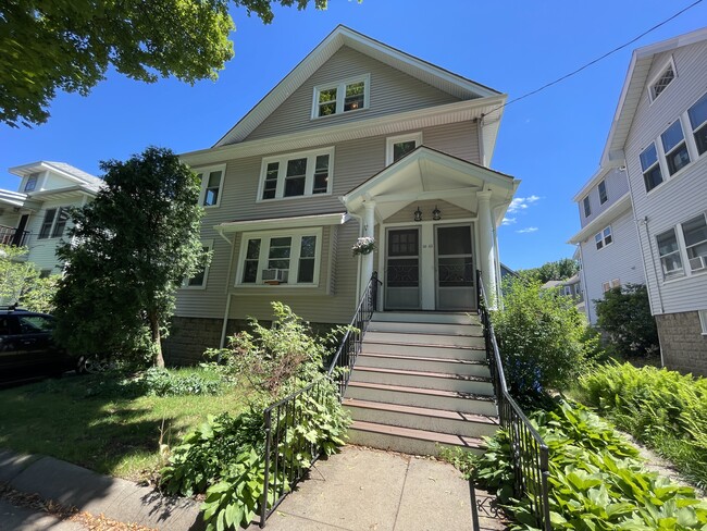 Photo - 62 Newport St Unit 2