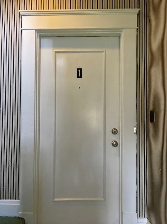 3736 Whitland Ave Unit 1