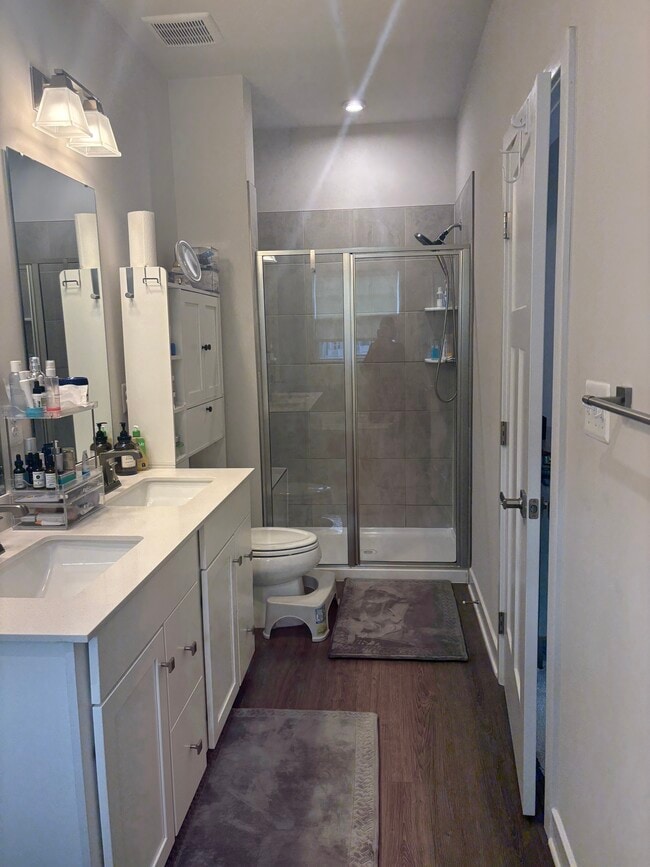 Photo - 16573 Fife Wy